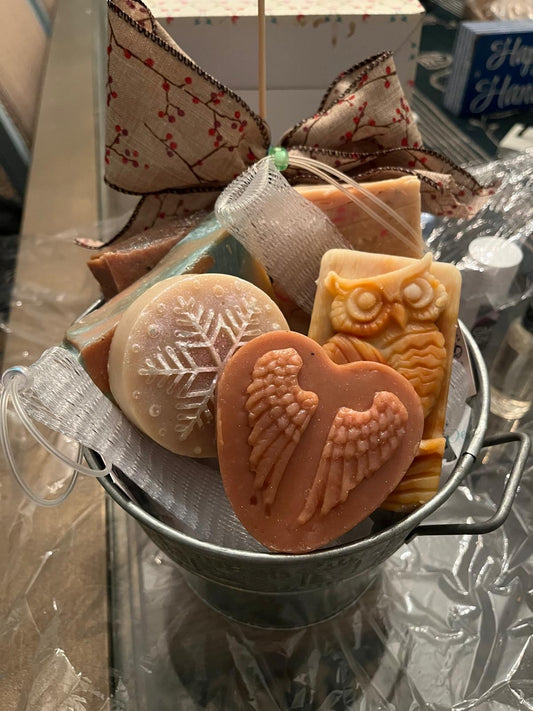Luxury Soap Gift Basket | 6 Handmade Soaps in Personalized Tin